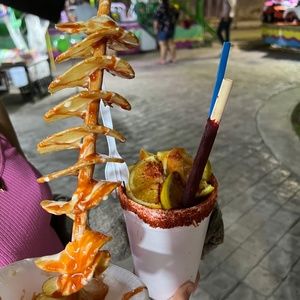 Meet your Posher, Ely